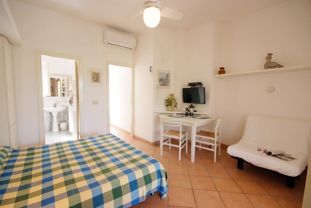 Apartamento Casa Vacanze Dino Capoliveri  Exterior foto